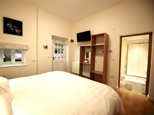 The Coaching Barns Motel Wem Eksteriør bilde